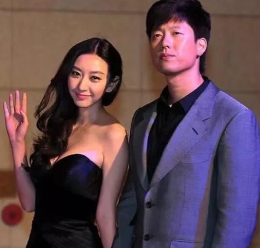 唐一菲否认是“小三”，但微博上的小号内容却被扒出来，大菲姐情商堪忧