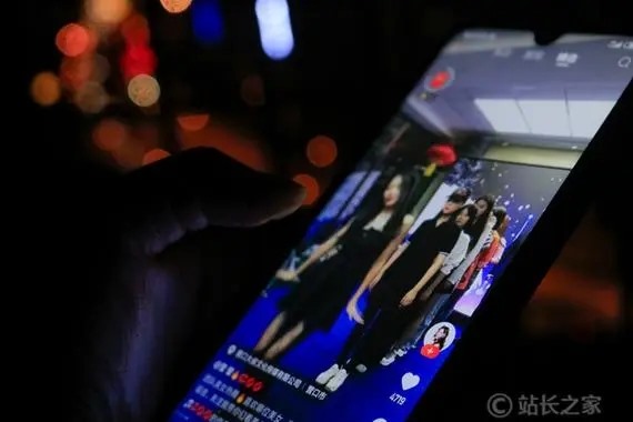 一个手机怎么下载快手小号？